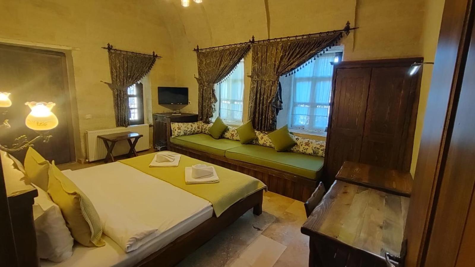 Armesos Cave Hotel Ürgüp Esterno foto