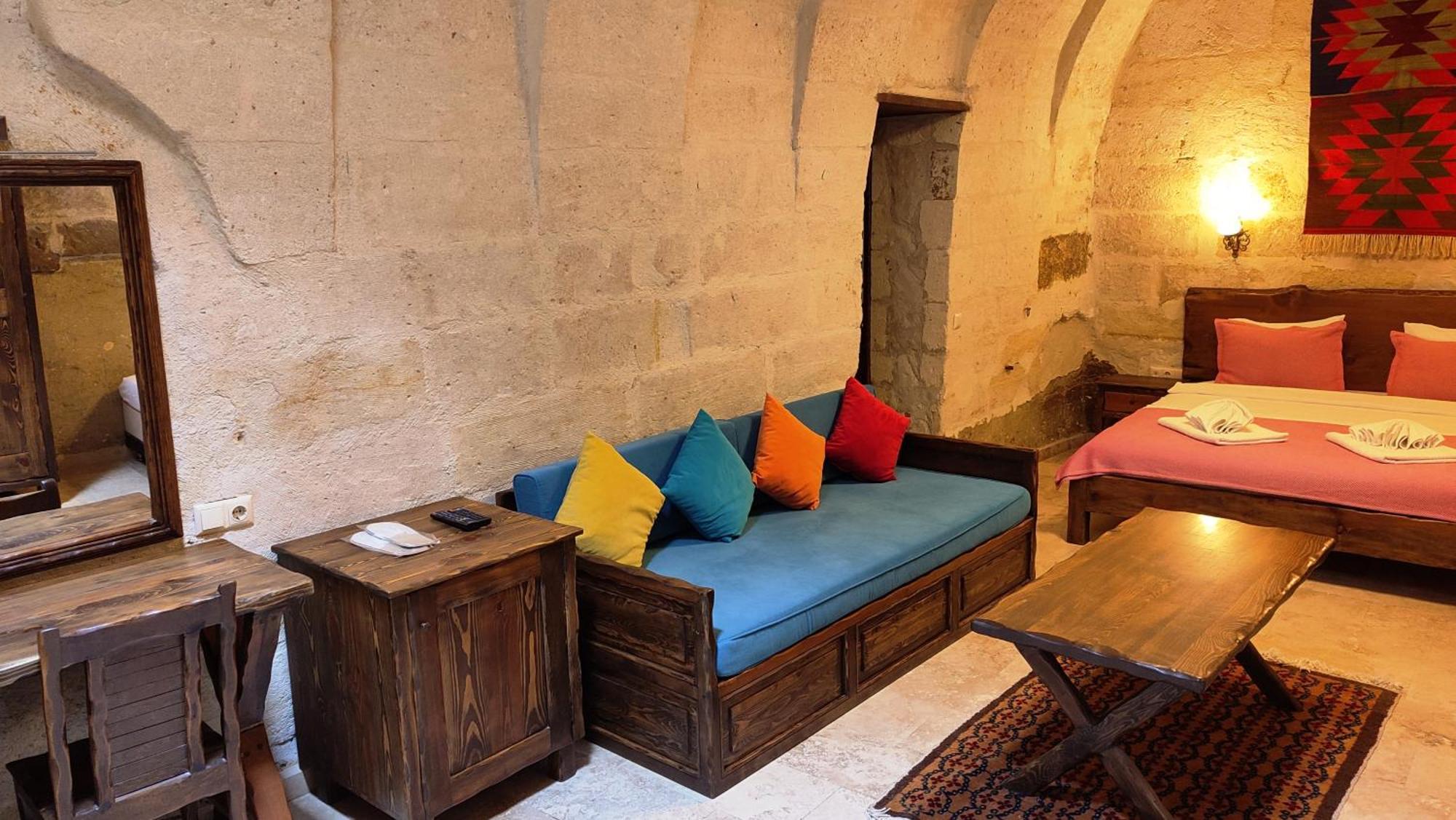 Armesos Cave Hotel Ürgüp Esterno foto